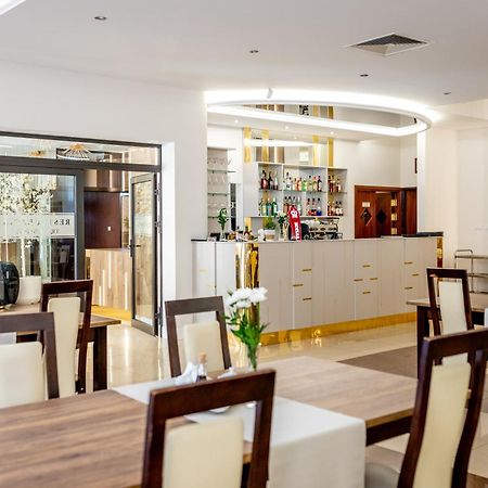 Trzy Korony Hotel Głogów Małopolski Екстериор снимка