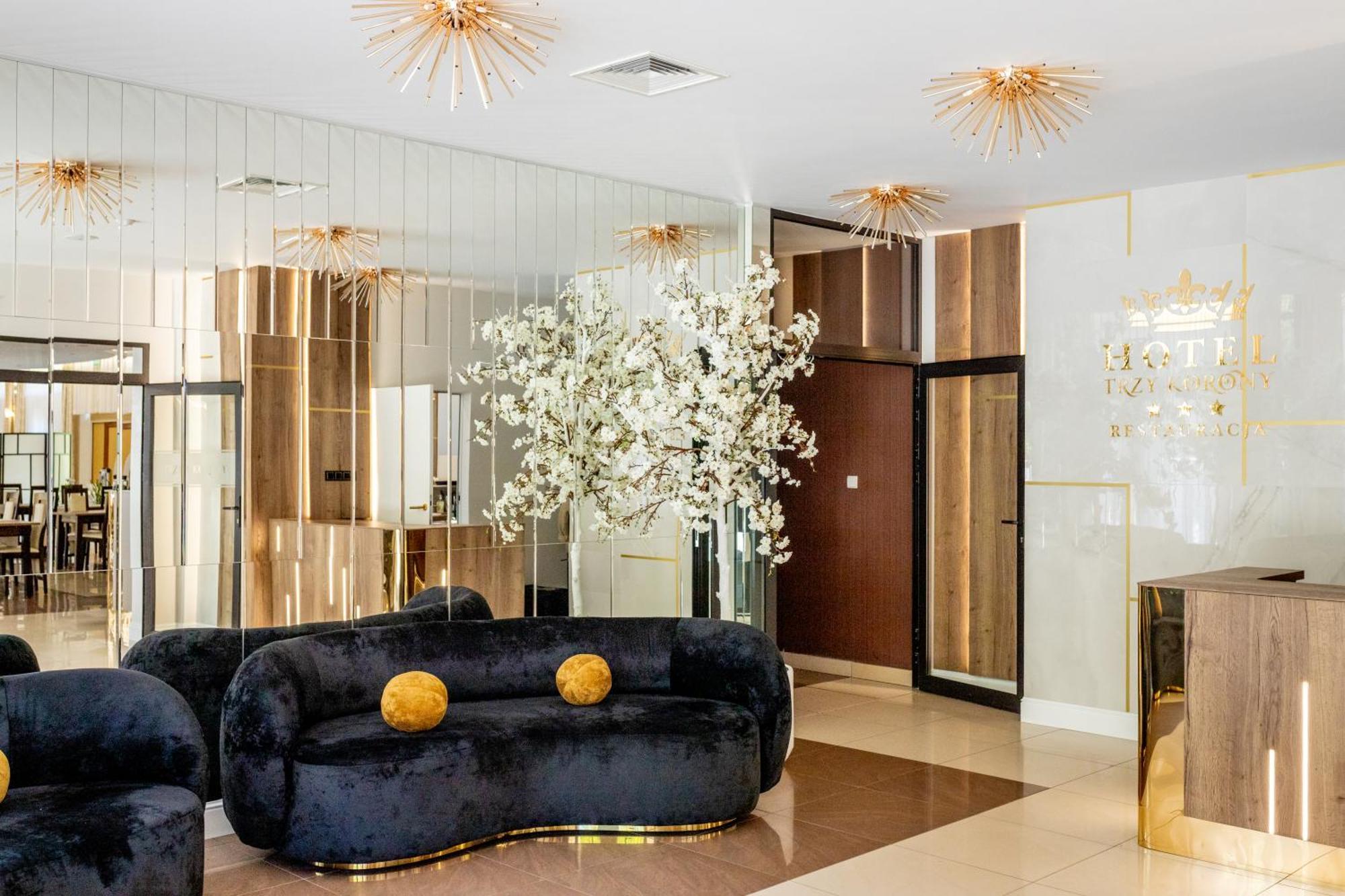 Trzy Korony Hotel Głogów Małopolski Екстериор снимка